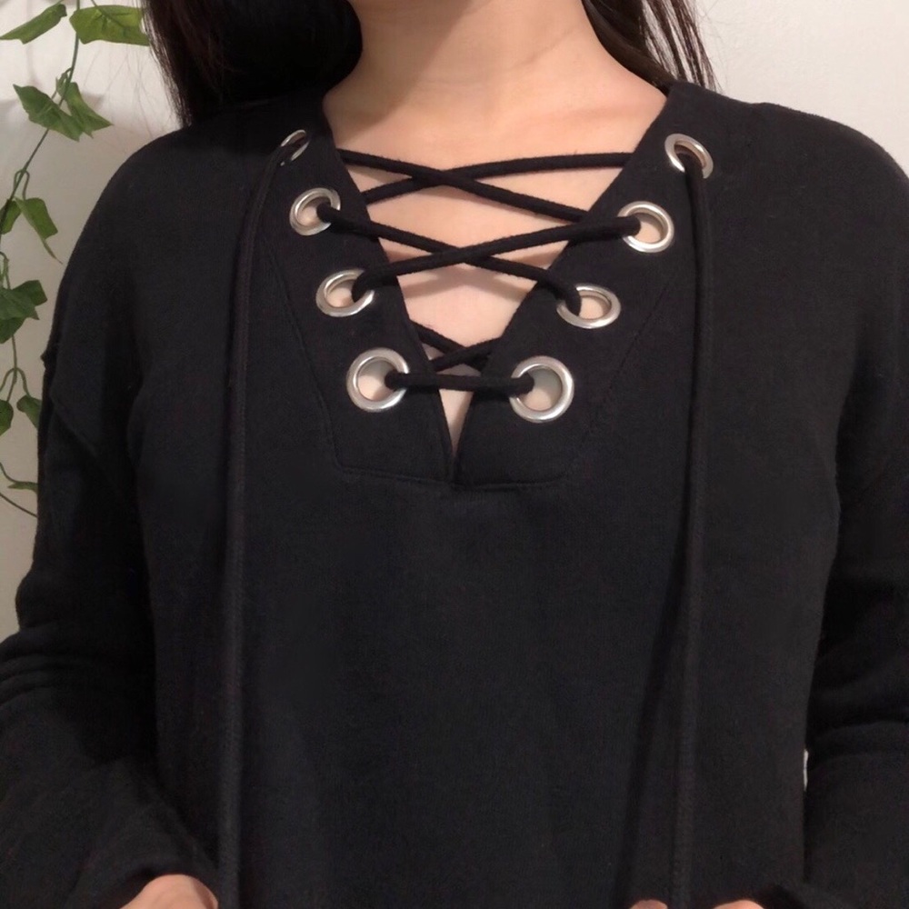 cropped pacsun lace up v neck sweatshirt